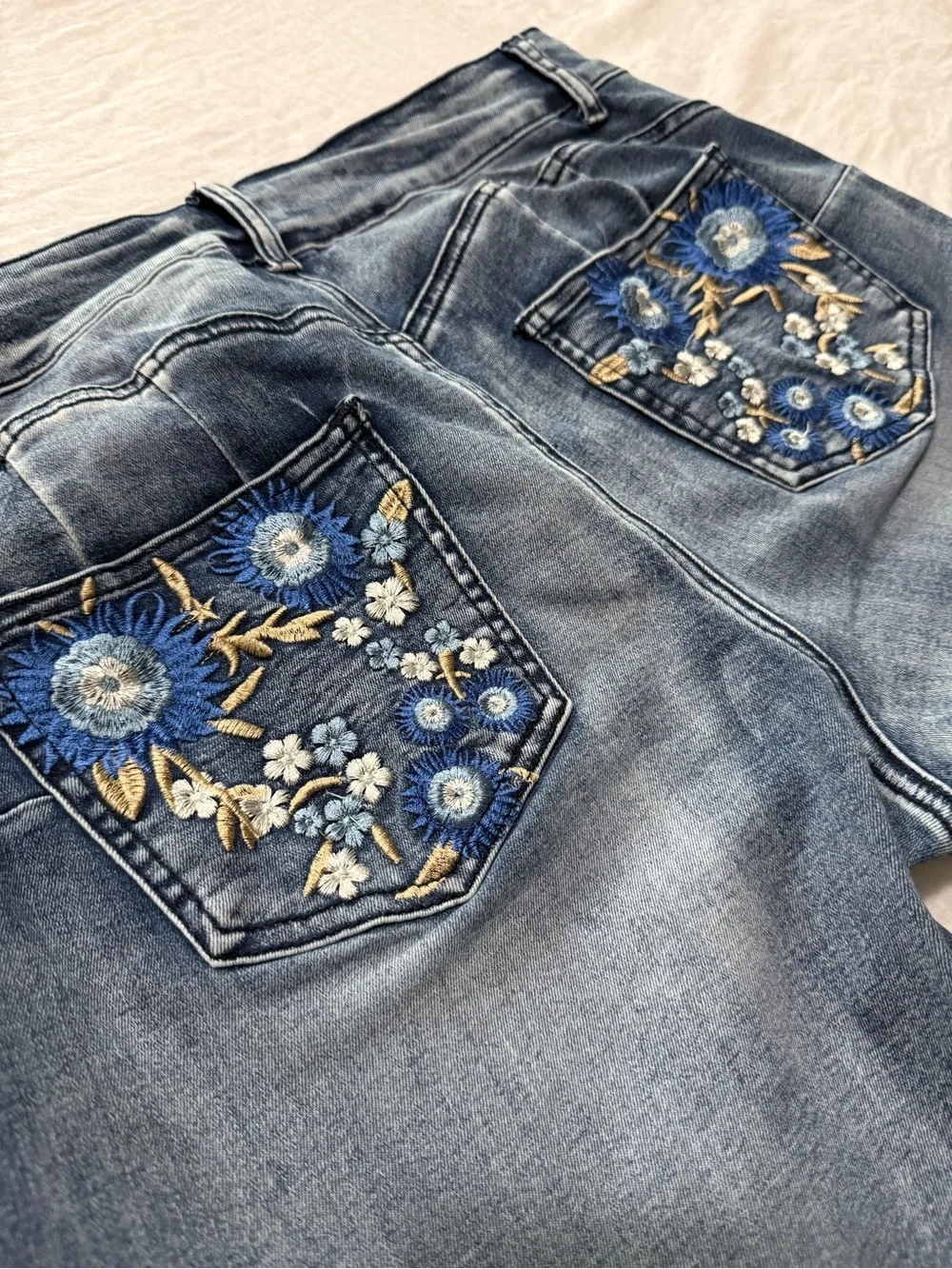 Fire & Rain Embroidered Flare Jeans 14 Boho Western Floral Denim